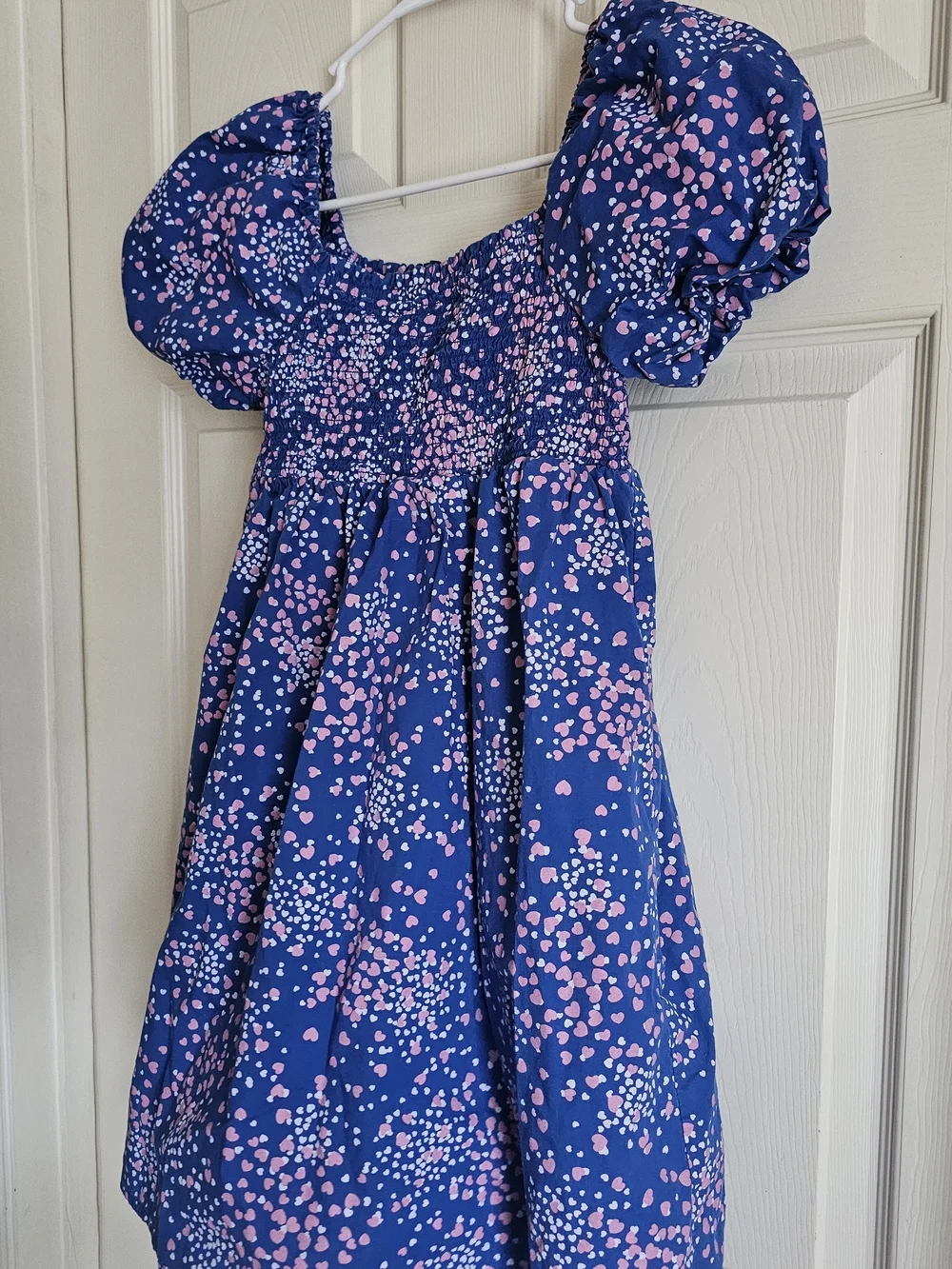 Crown & Ivy Kids Blue Smocked Puff Sleeve Heart Print Dress | Size L